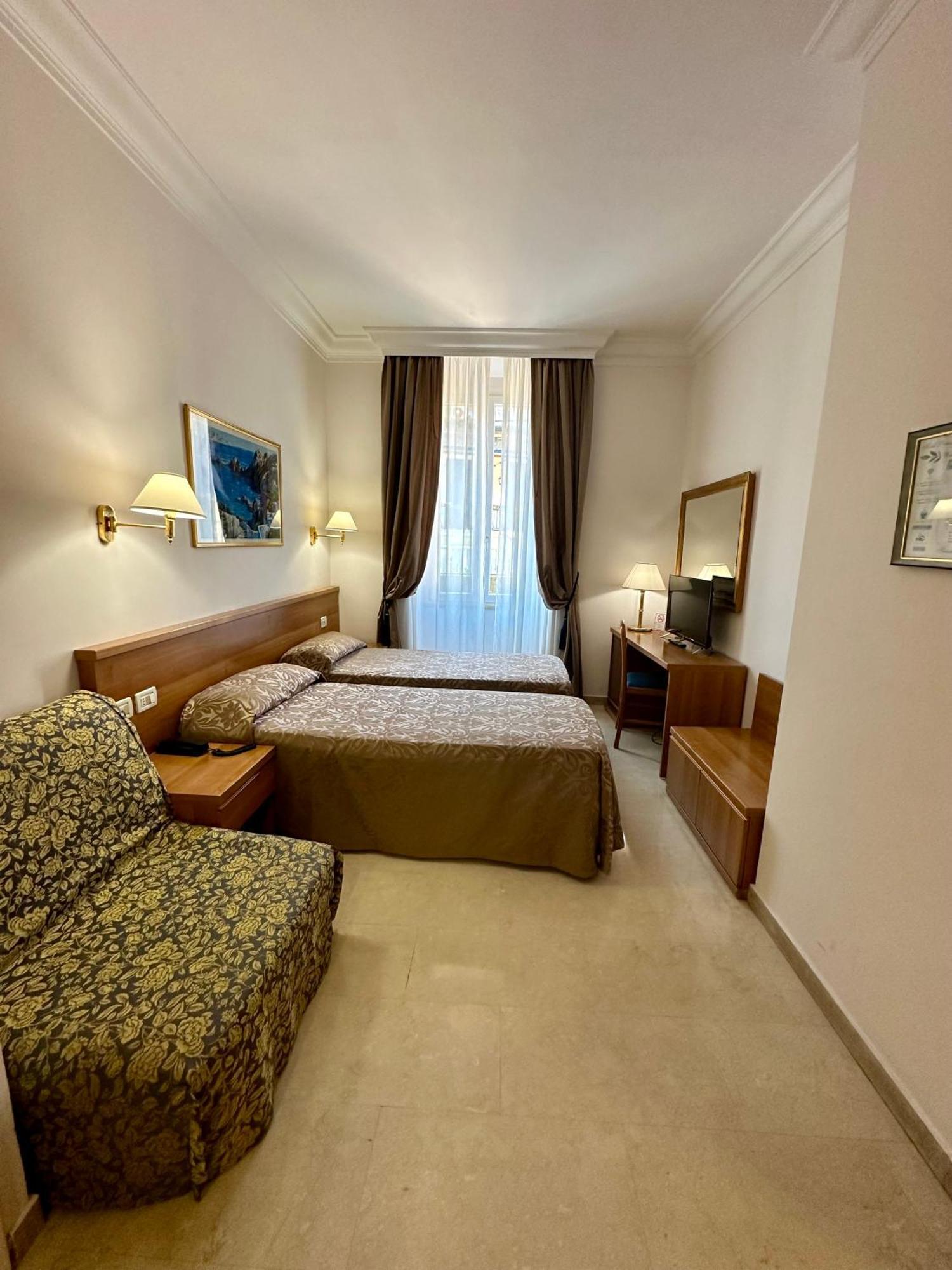 Hotel Principe Di Piemonte 3*